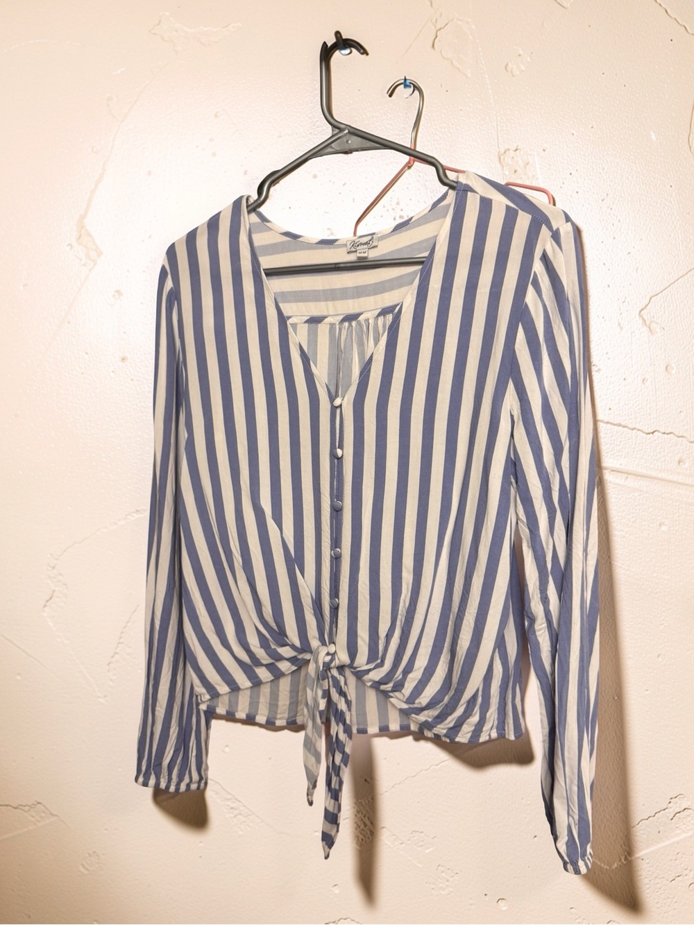 ✨MIX&MATCH: 4 for $25✨ Kismet Blue White Striped Tie Front Blouse | Size Medium